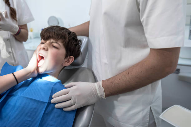 Best Emergency Tooth Extraction in Ames, IA